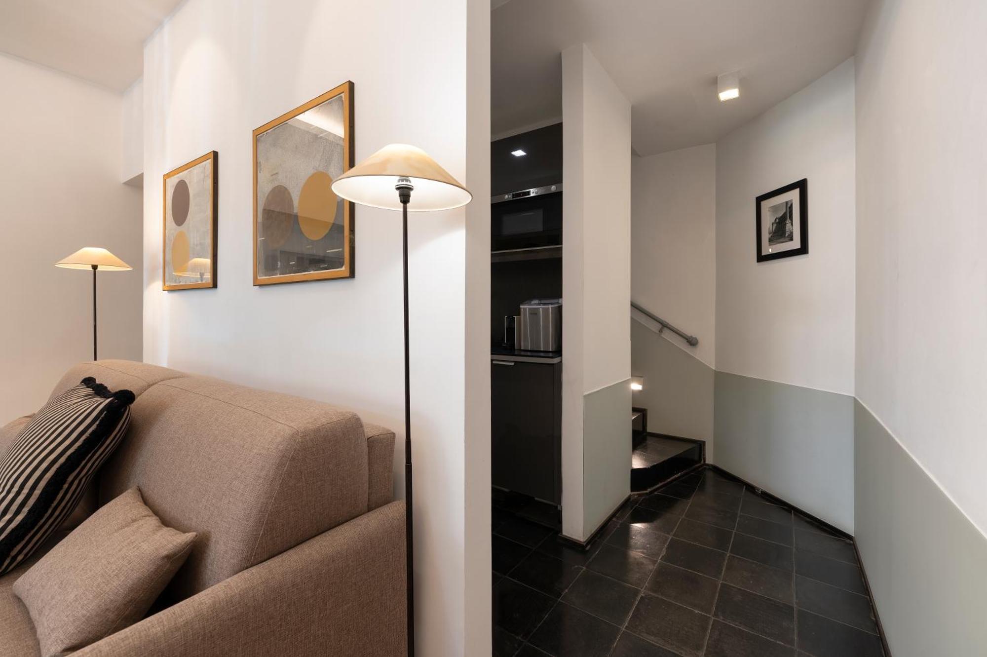Margutta Mews * Roma